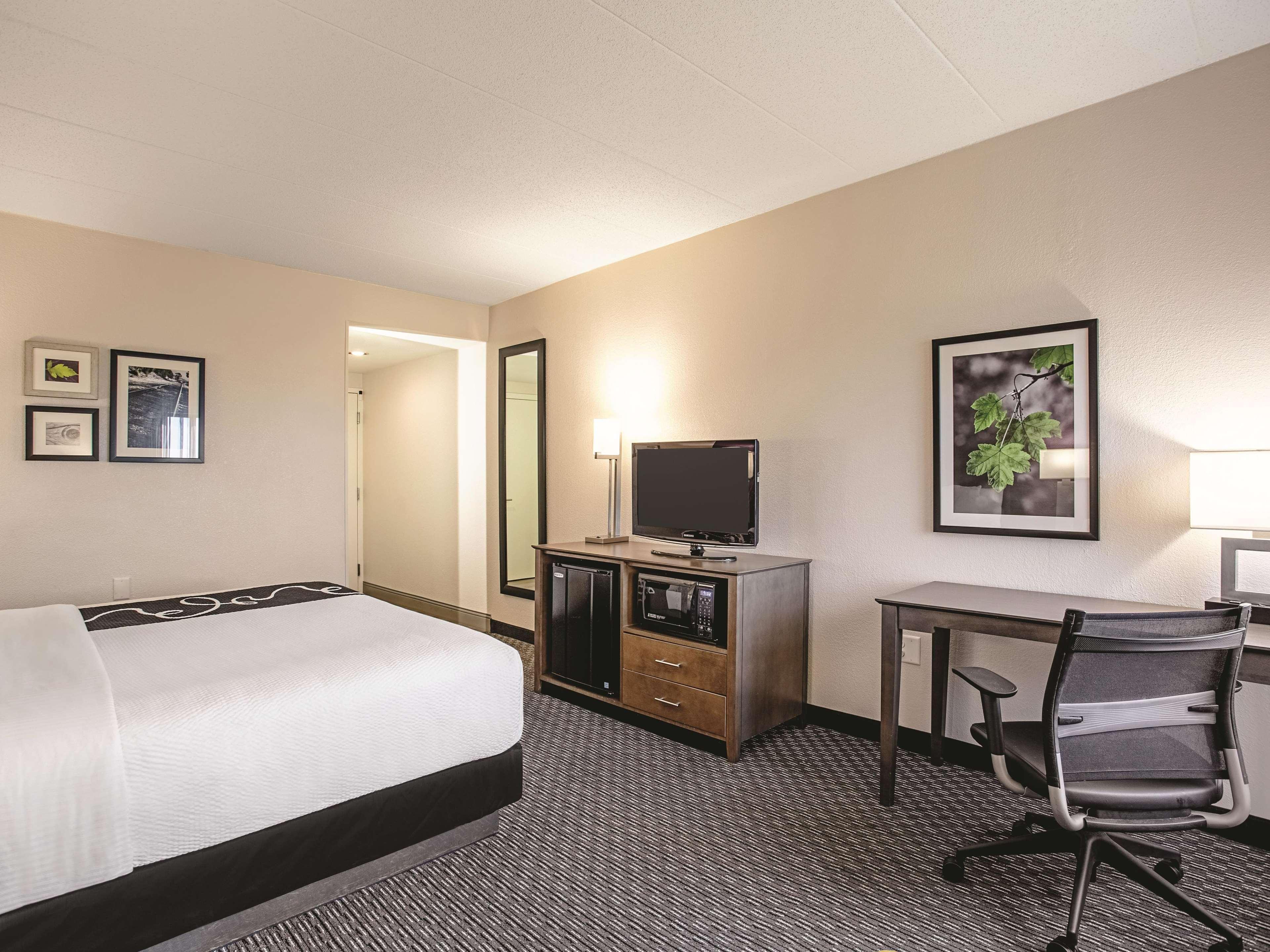La Quinta By Wyndham Baltimore N / White Marsh Rosedale Kültér fotó